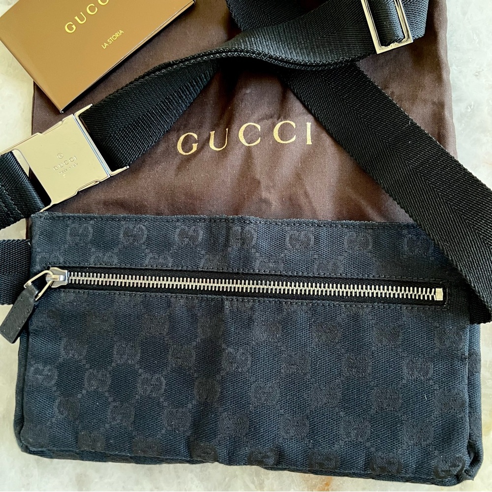 Gucci Black Logo Fabric Fanny Pack Belt Bag with Leather Details & Pockets - Picture 13 of 14